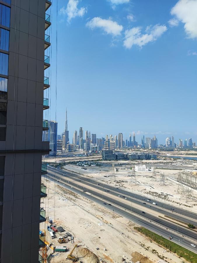 Beautiful 2 Bedroom Next To Business Bay - Sobha Creek Vista Dubai Exterior foto