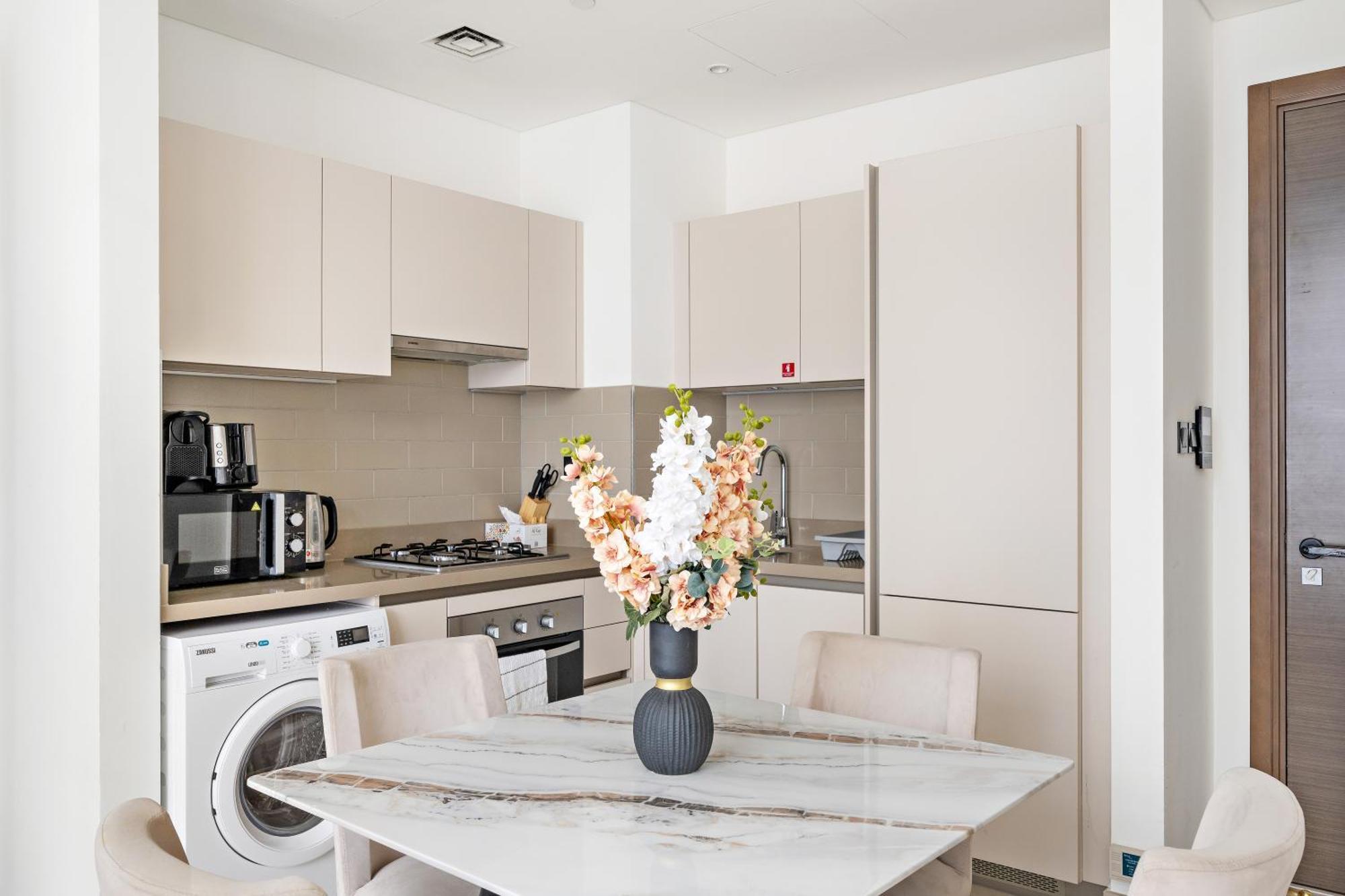 Beautiful 2 Bedroom Next To Business Bay - Sobha Creek Vista Dubai Exterior foto